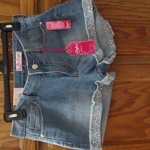 Candie's Denim Blue Embellished Cuff Denim Shorts, Brand New, size 7.